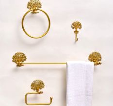 Handcrafted Premium Brass Tree Hanger in Set of 4